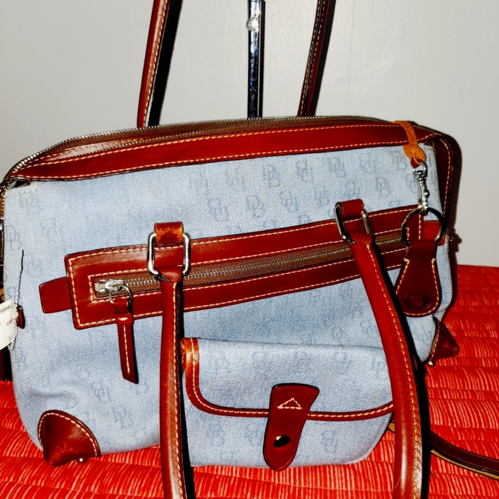 Dooney &Bourke key, fab Wallet Shoulder Bag - Picture 12 of 12